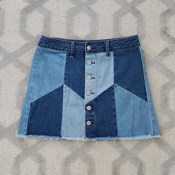 AEO Hi Rise Festival Patchwork Denim Skirt - Picture 9 of 9